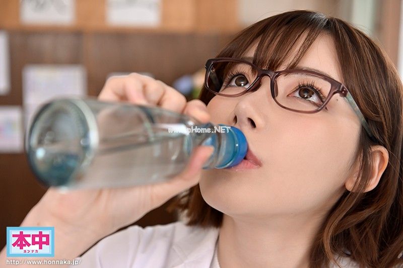 深田えいみ