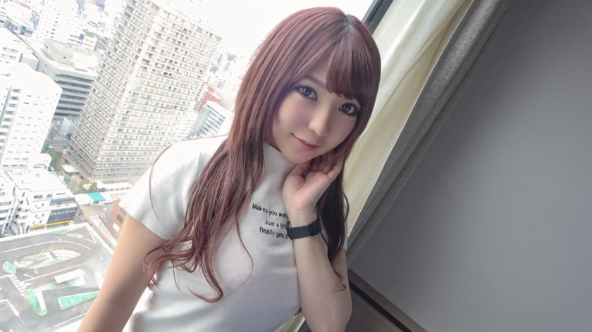 里绪奈21岁cosplay咖啡店店员