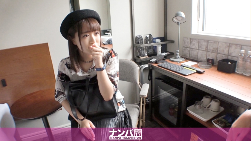 あいみ20岁美术系专业学生